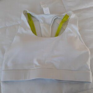 Fabletics Kessler High Impact Sports Bra NWT Size M